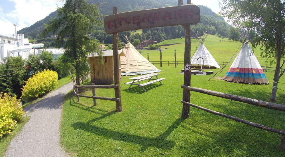 Swiss Holiday Park - Hostel 摩斯格 外观 照片
